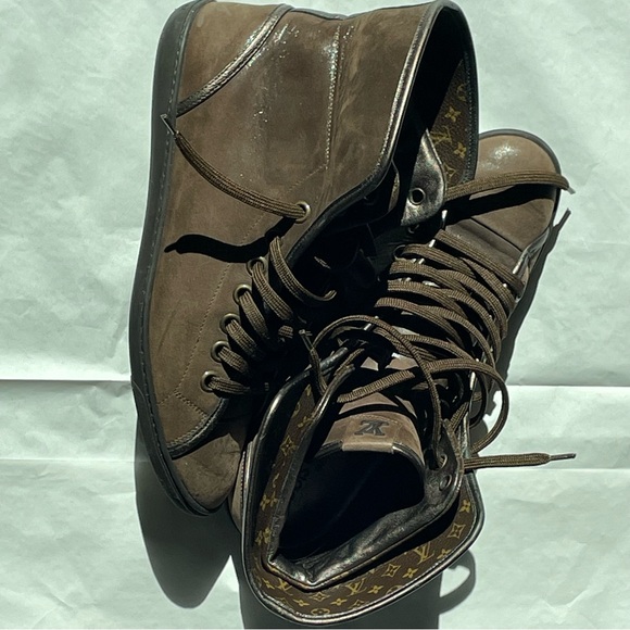 LOUIS VUITTON - FOLD OVER - Picture 9 of 14